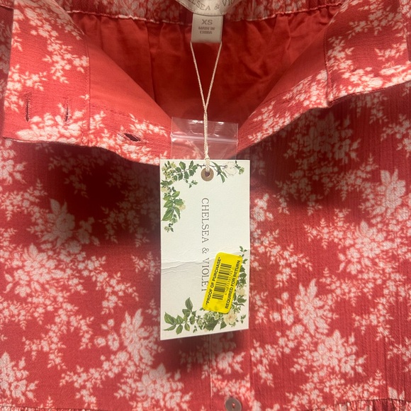 Floral skirt with buttons down the front. - Picture 3 of 3